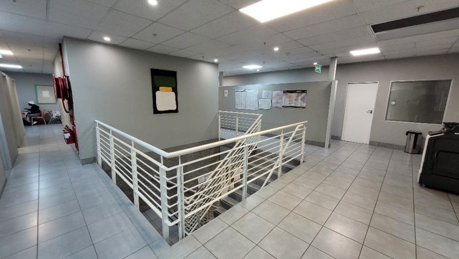To Let Commercial Property for Rent in Montague Gardens Western Cape